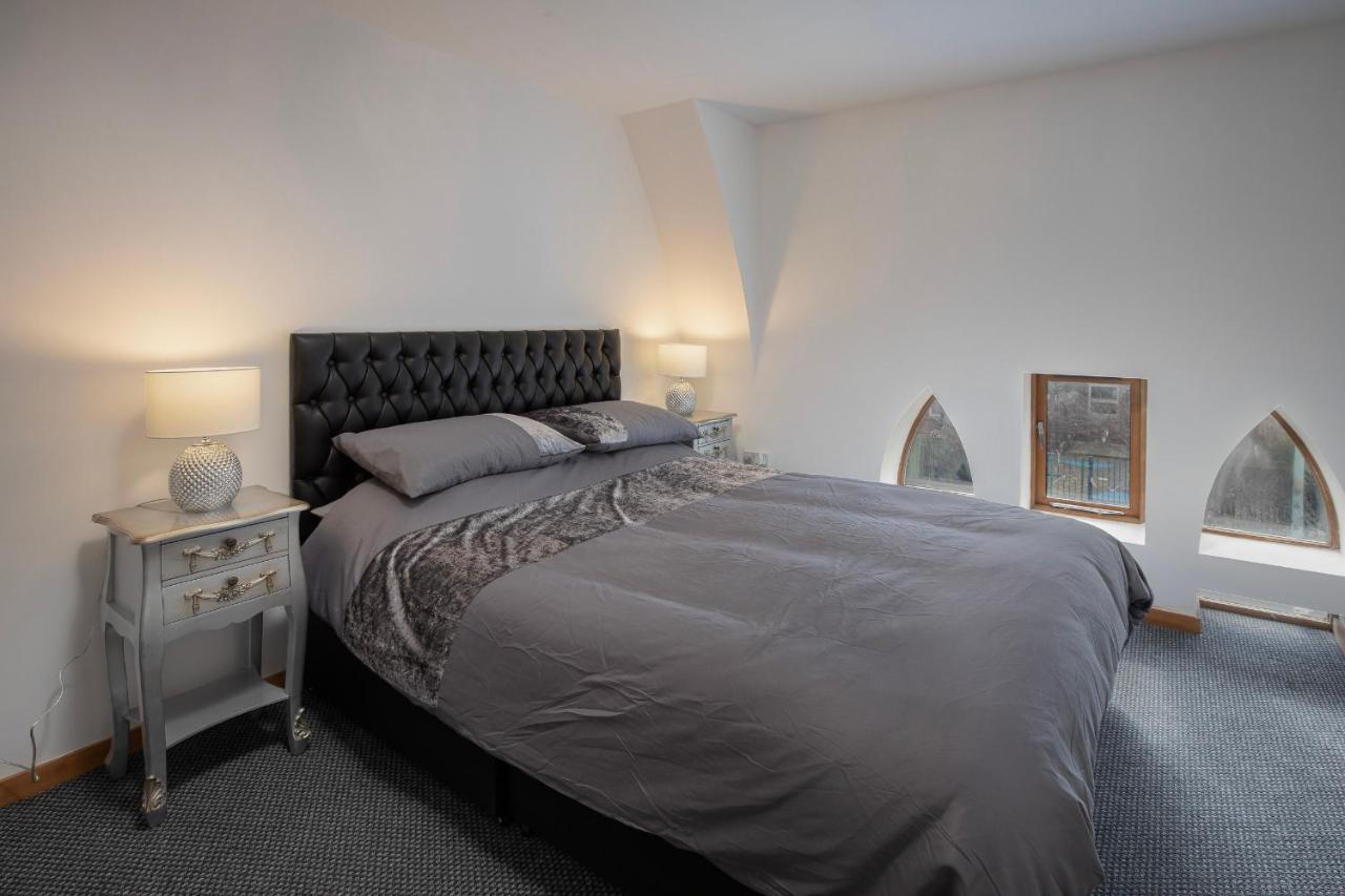 Elegant Church Conversion Close To Blackpool Tower Екстериор снимка